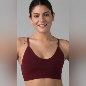 Prana NWT Sopra Seamless Bra extra small Burgundy Color